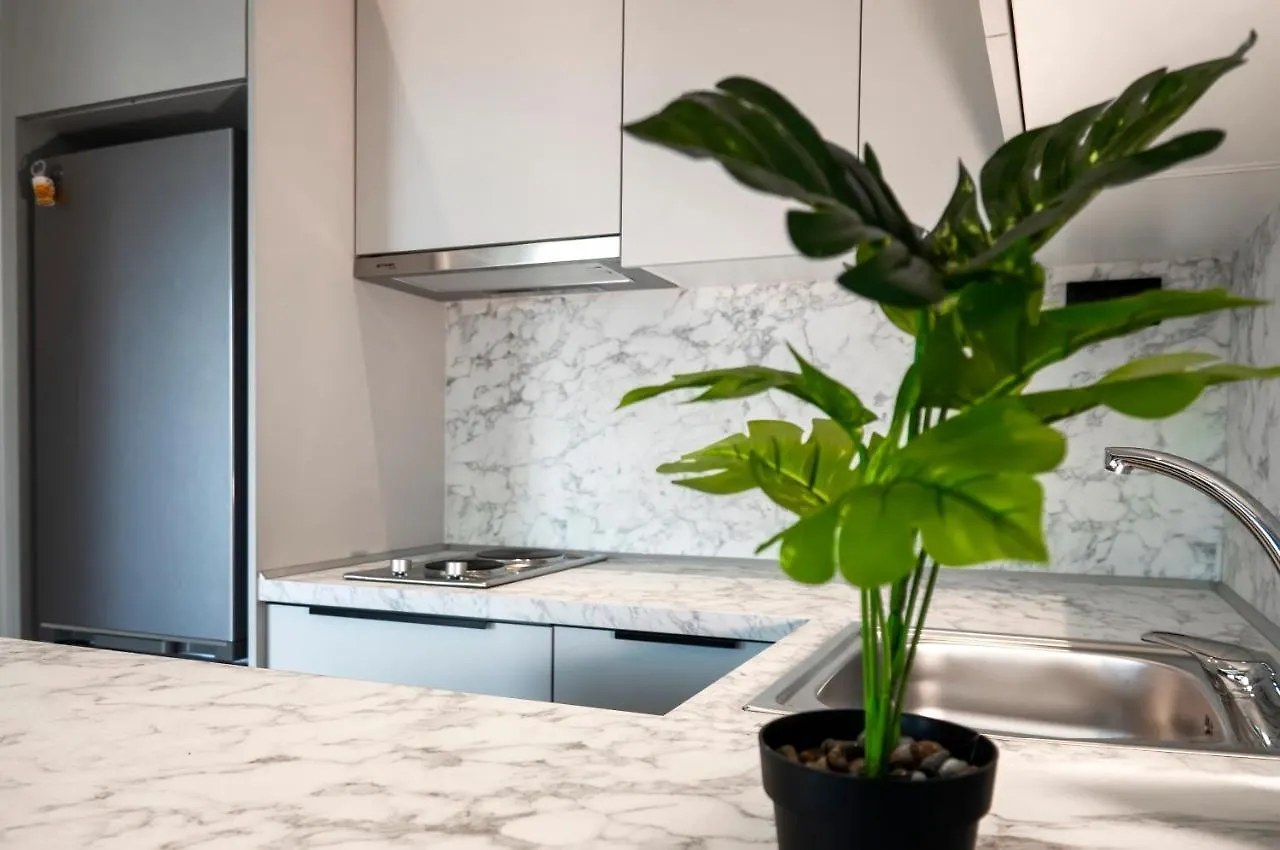 Berries Luxury Apartments Nea Moudania