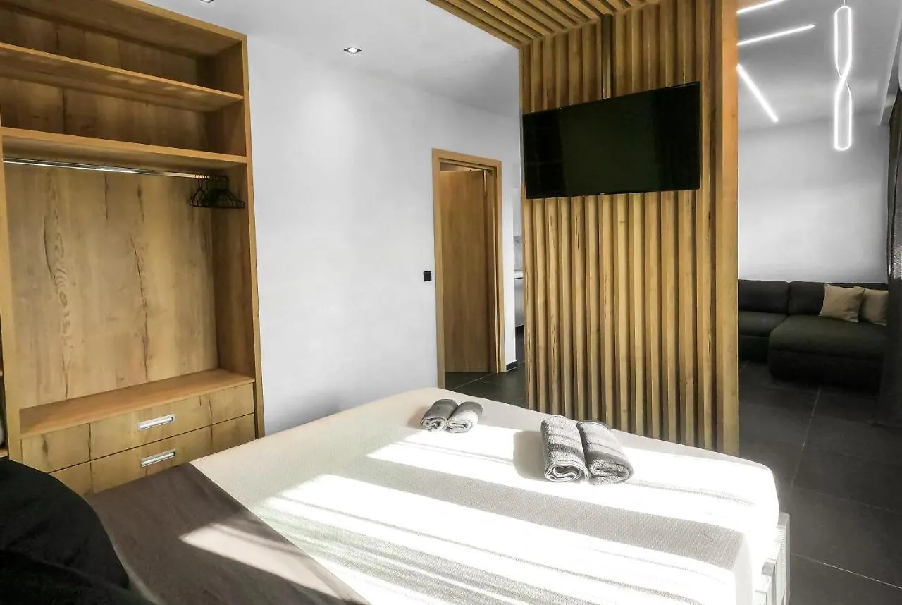 Berries Luxury Apartments Nea Moudania