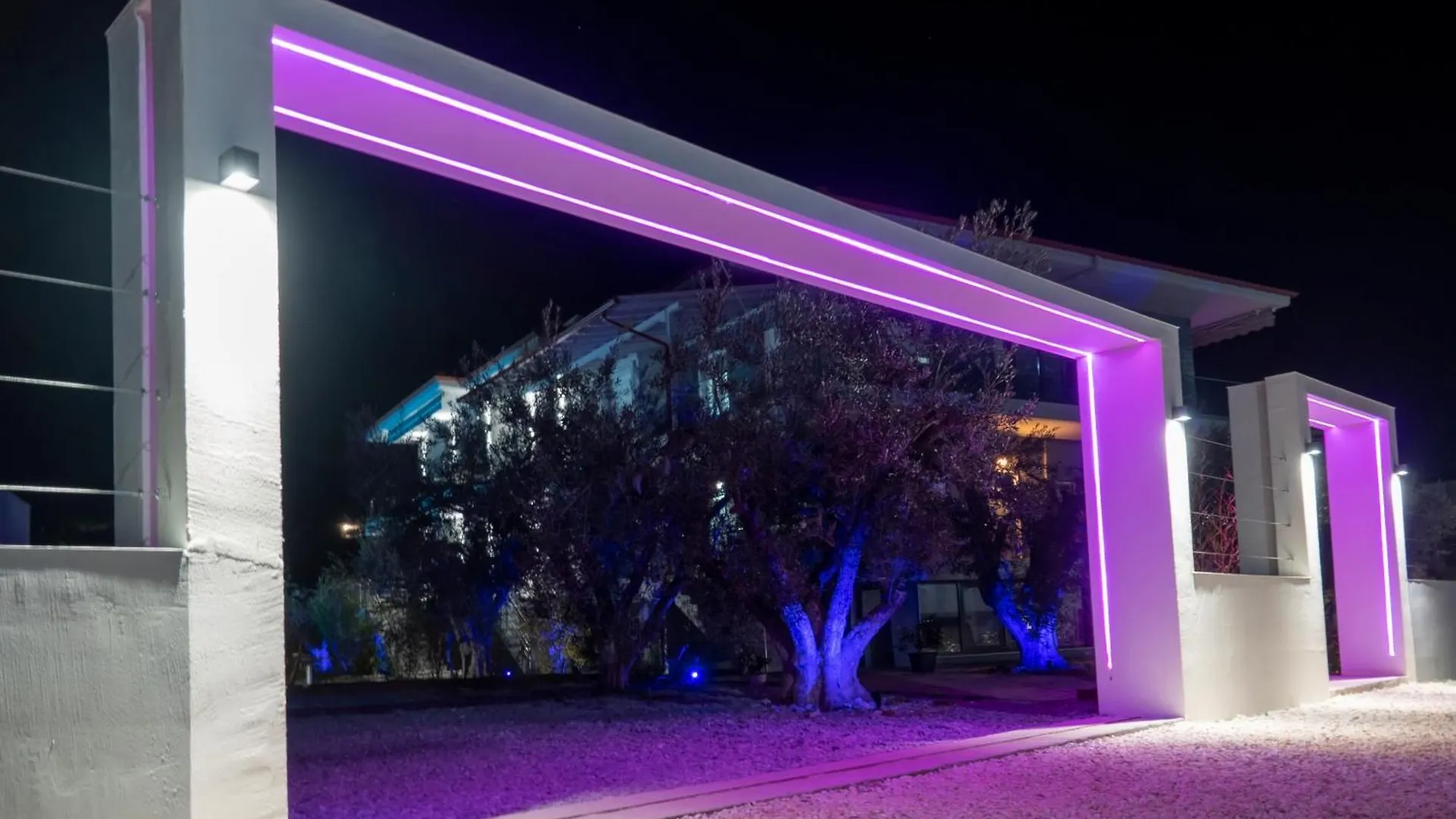 Berries Luxury Apartments Nea Moudania