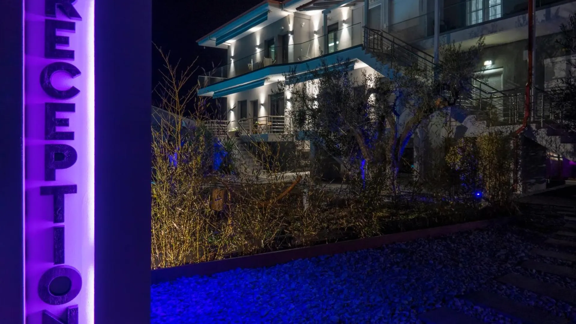 Berries Luxury Apartments Nea Moudania Greece